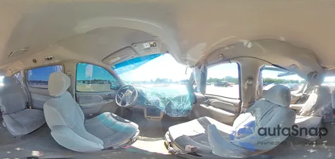 1999 Toyota Sienna Le z USA, uszkodzony, nr VIN 4T3ZF13C7XU136407